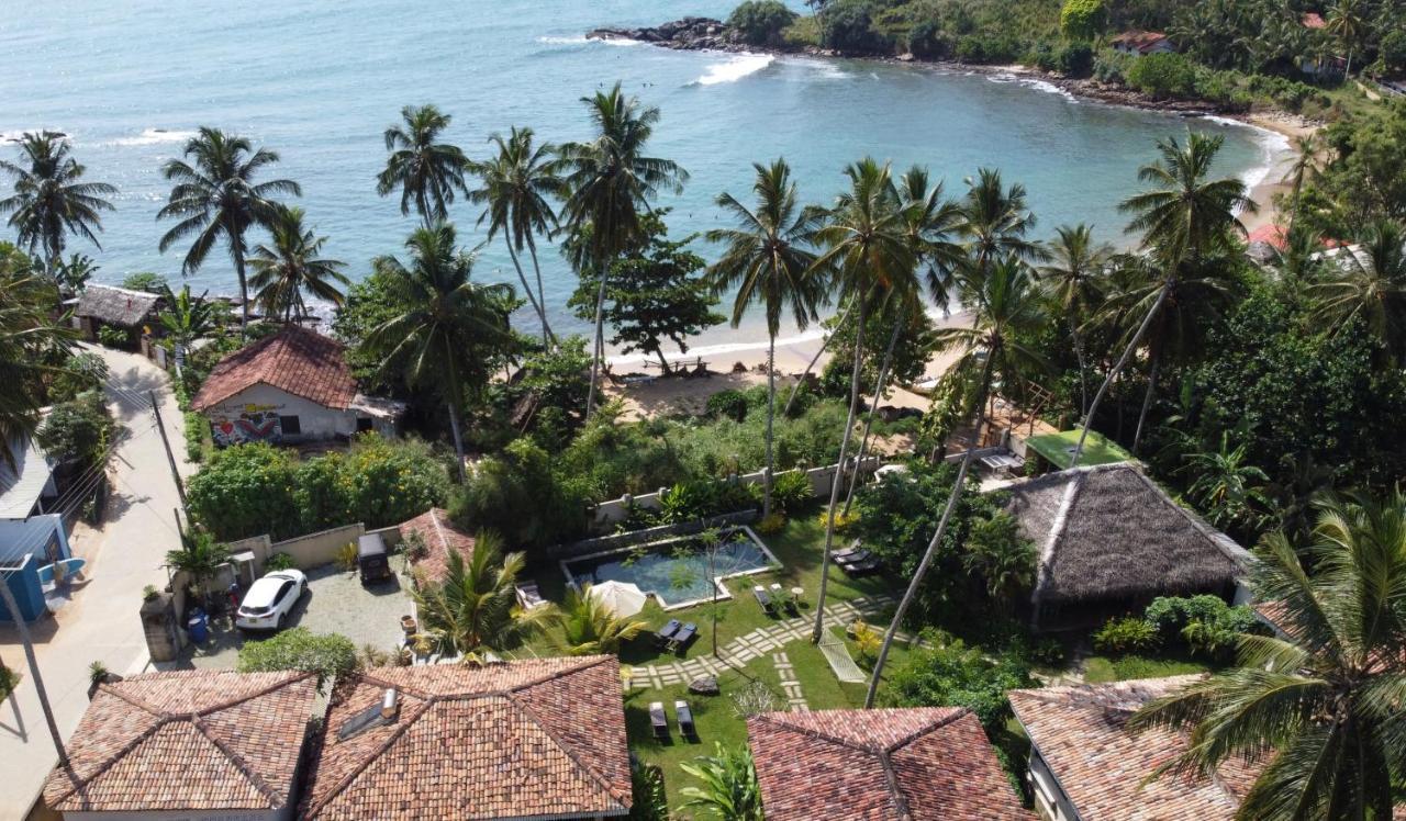 Hotel Aga Surf View Tangalle Exterior foto