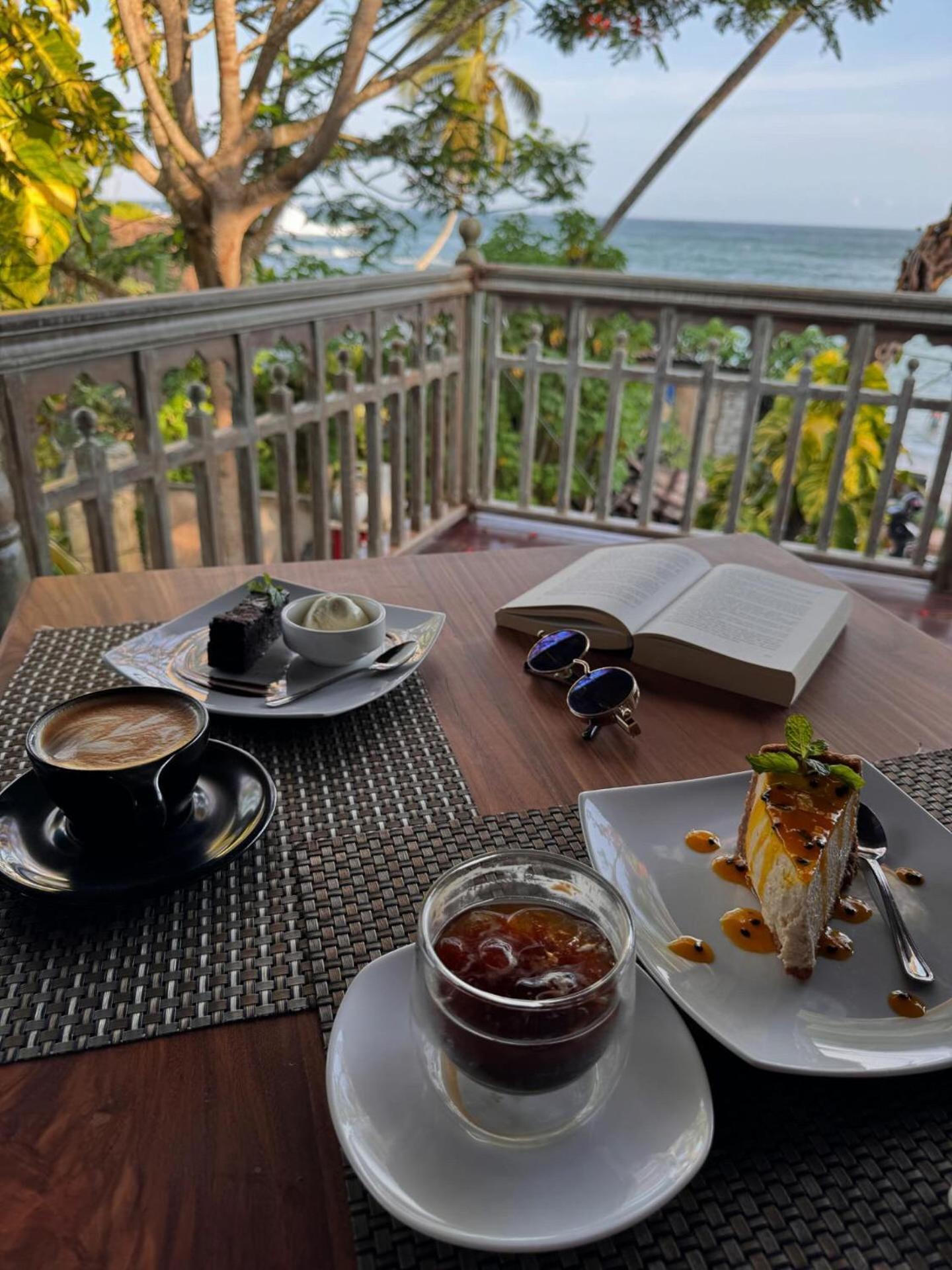 Hotel Aga Surf View Tangalle Exterior foto