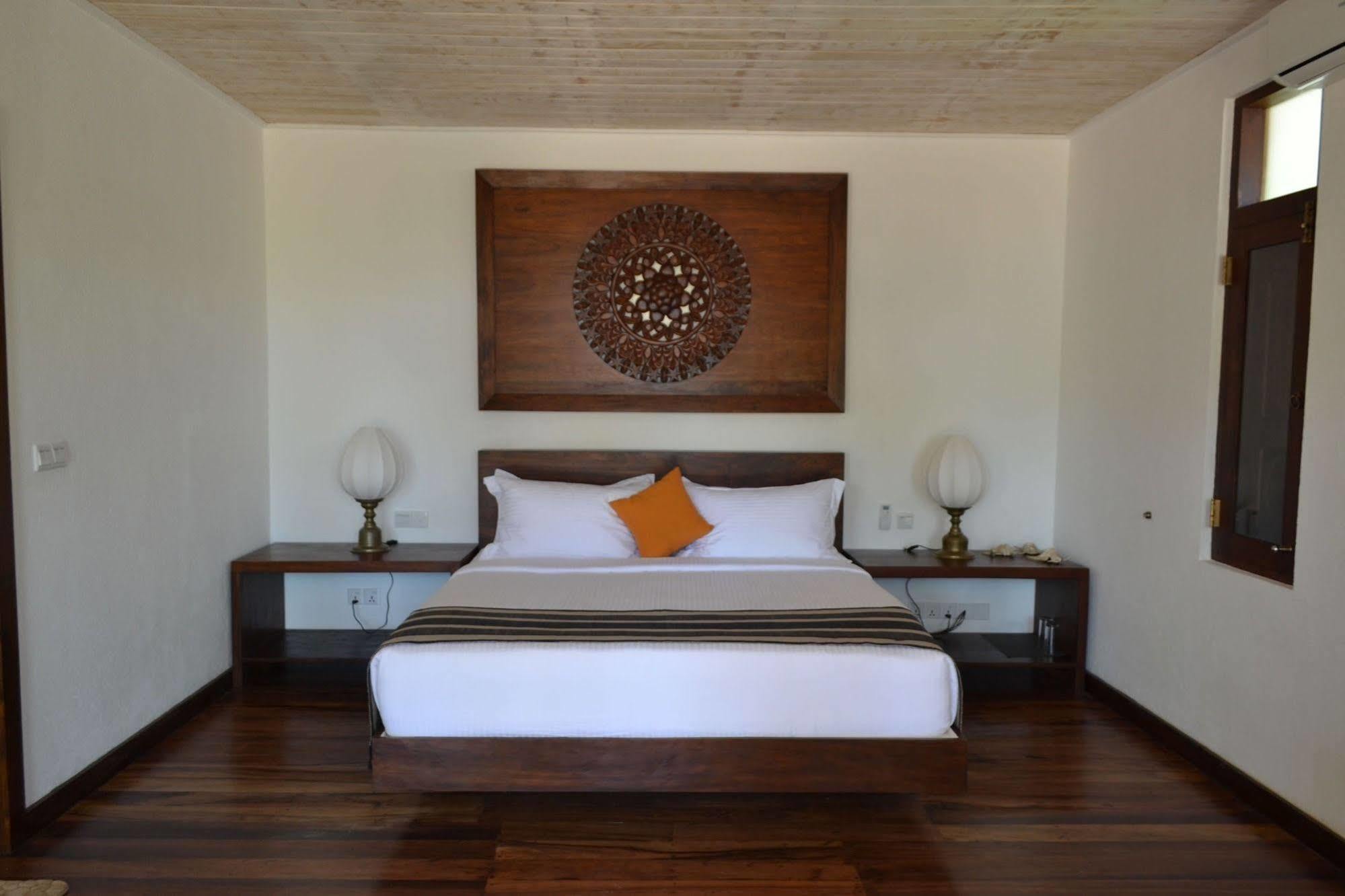 Hotel Aga Surf View Tangalle Exterior foto