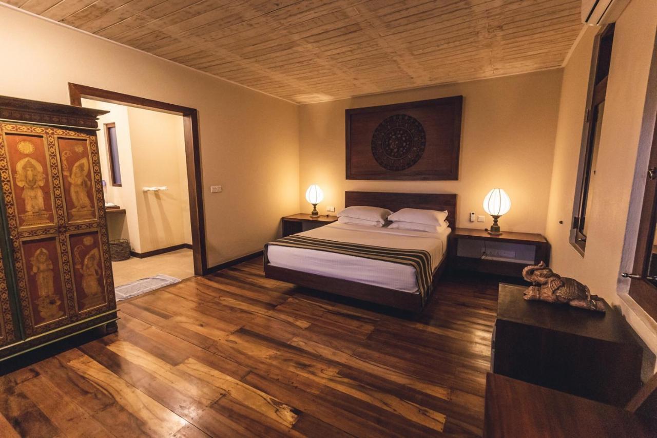 Hotel Aga Surf View Tangalle Exterior foto